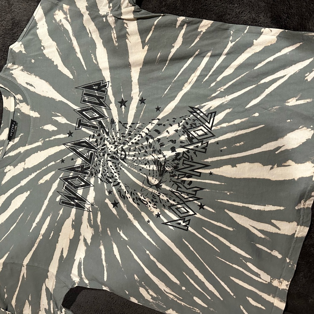 Apricot Lane Oversized Graphic Tie-Dye T-Shirt